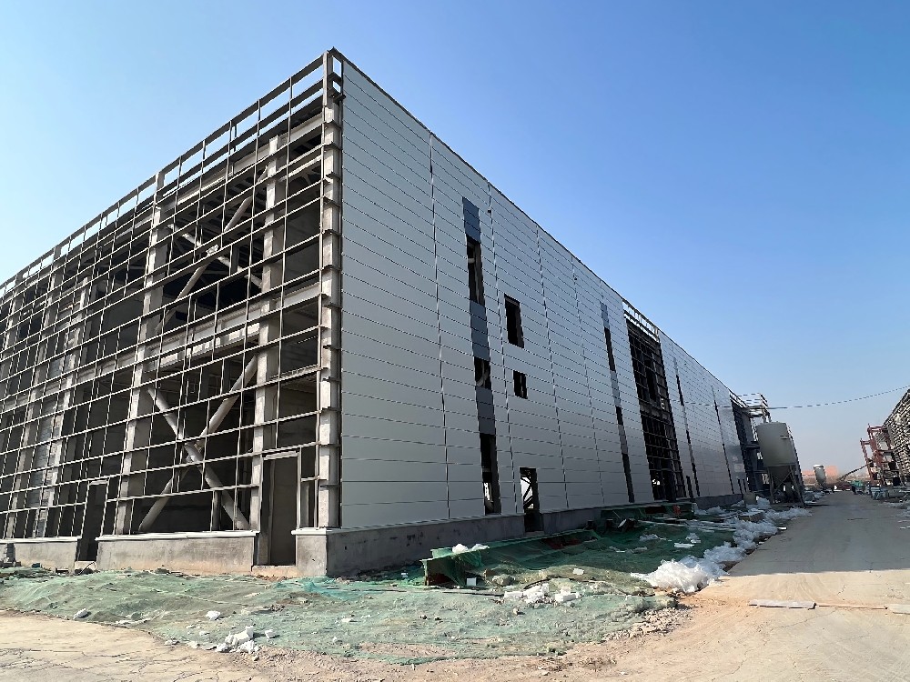 必承建材--實聯新能源電池宿遷項目，以優質巖棉夾芯板構筑**能源基石